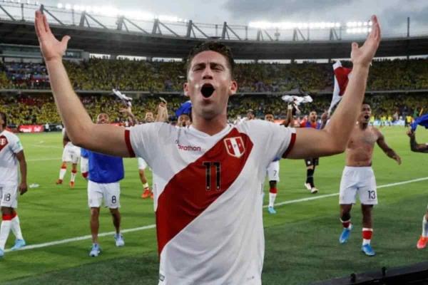 Santiago Ormeño sería el primer extranjero en jugar con Chivas