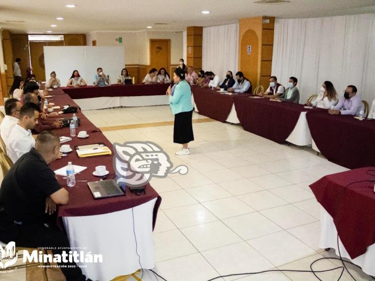 Imparten taller sobre Alerta de Violencia de Género en Minatitlán