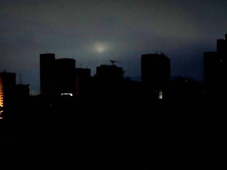 Mega apagón deja sin luz a usuarios de Veracruz, Boca del Río y Cardel