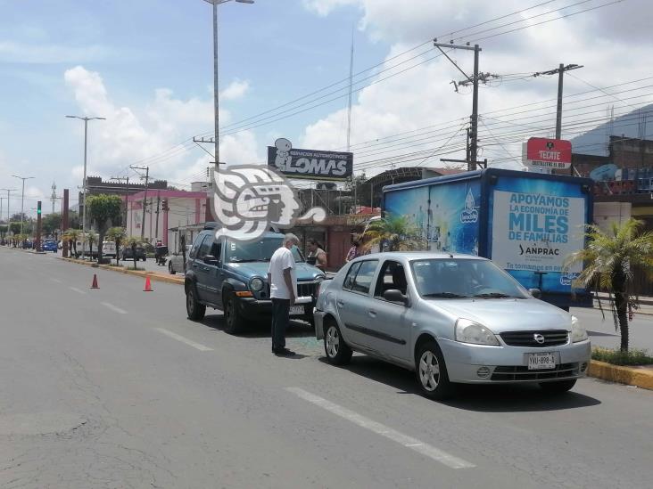 Chocan sobre la Orizaba-Tehuacán; cierran la circulación