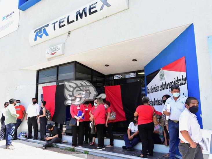 Estalla huelga de Telmex; 4 mil 400 trabajadores de Coatzacoalcos en brazos caídos