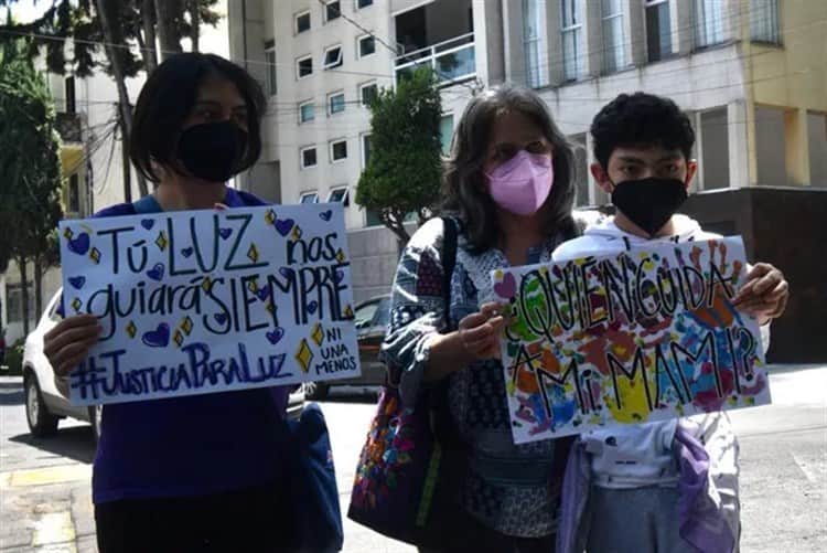 Colectivos se manifiestan en CDMX y Jalisco por feminicidio de Luz Raquel Padilla