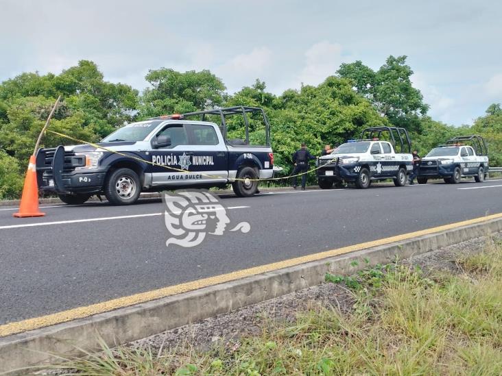 Localizan cuerpo ensabanado en la carretera Coatzacoalcos-Villahermosa