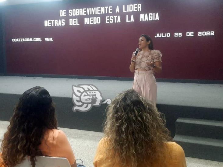 De sobreviviente a líder; Cecilia Sánchez da su testimonio en Día Naranja