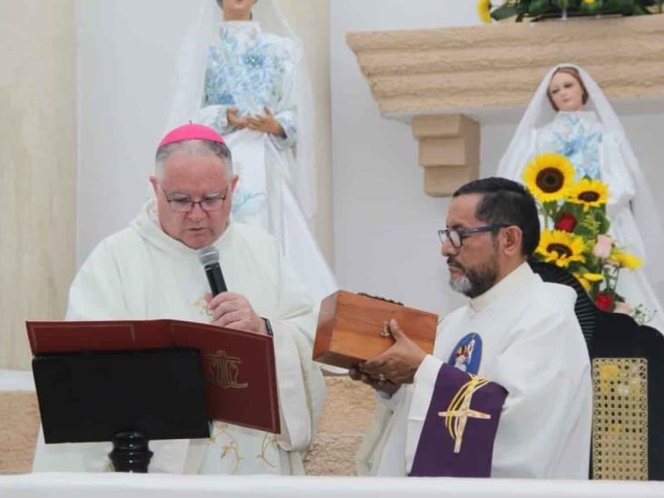 Llega padre Guillermo Arturo Ramírez al frente de la Parroquia de Santa  Ana(+video)