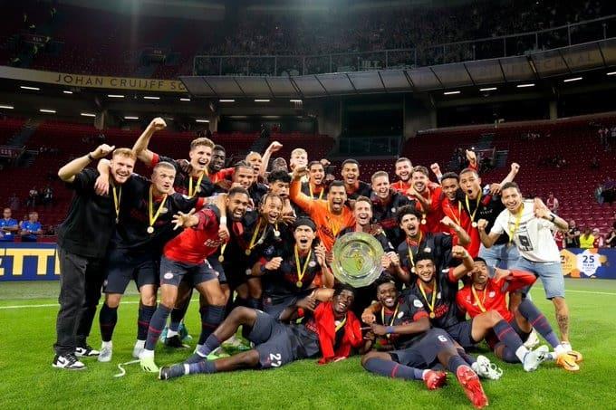 PSV de Holanda, con Erick Gutiérrez, se corona campeón de la Supercopa