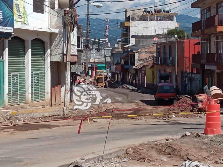 Vetarán en Xalapa a empresas incumplidas por entregar obras a estirones (+Video)