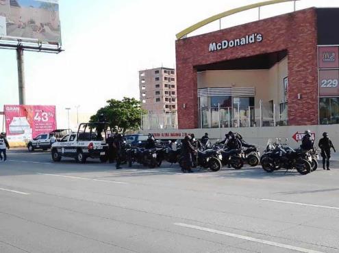 Intensa movilización por presunta agresión a camioneta en el bulevar Ruiz Cortines