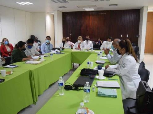 Titular de IMSS Veracruz Norte visitó hospitales de Poza Rica y Martínez de la Torre
