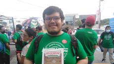 Youtuber, el primer cliente de Krispy Kreme en zona norte de la ciudad de Veracruz