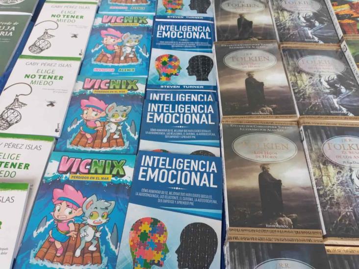 Realizan la Expo Feria de Libros en bajos del palacio municipal de Veracruz