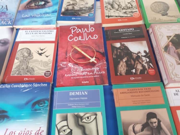 Realizan la Expo Feria de Libros en bajos del palacio municipal de Veracruz