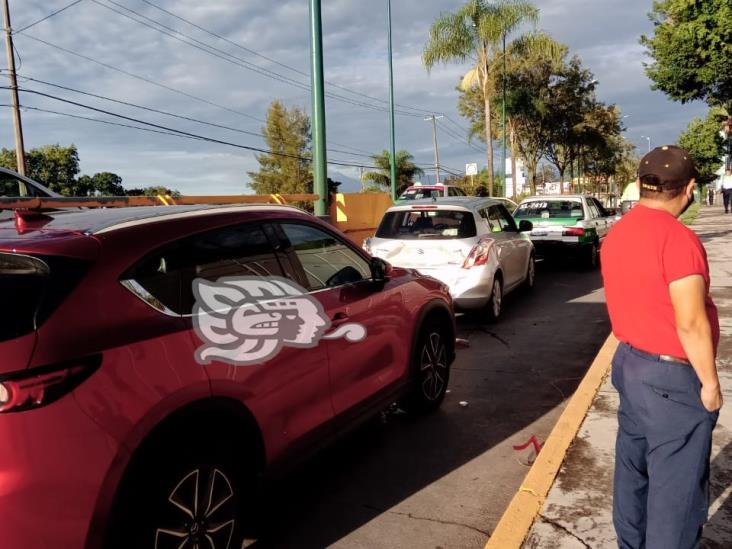 Se registra carambola entre 5 vehículos en Circuito Presidentes y Murillo Vidal