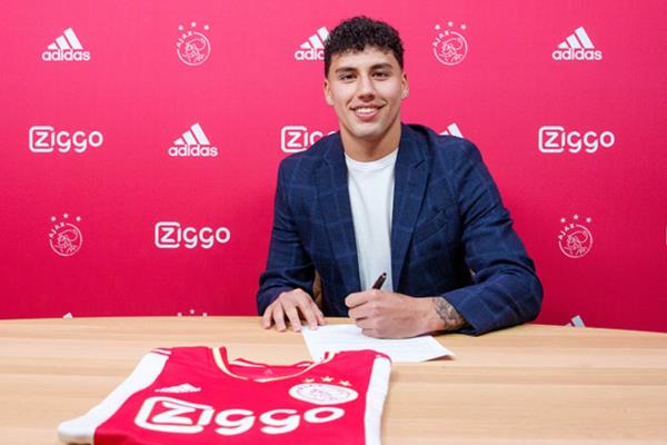 Llega Jorge Sánchez al Ajax de Holanda