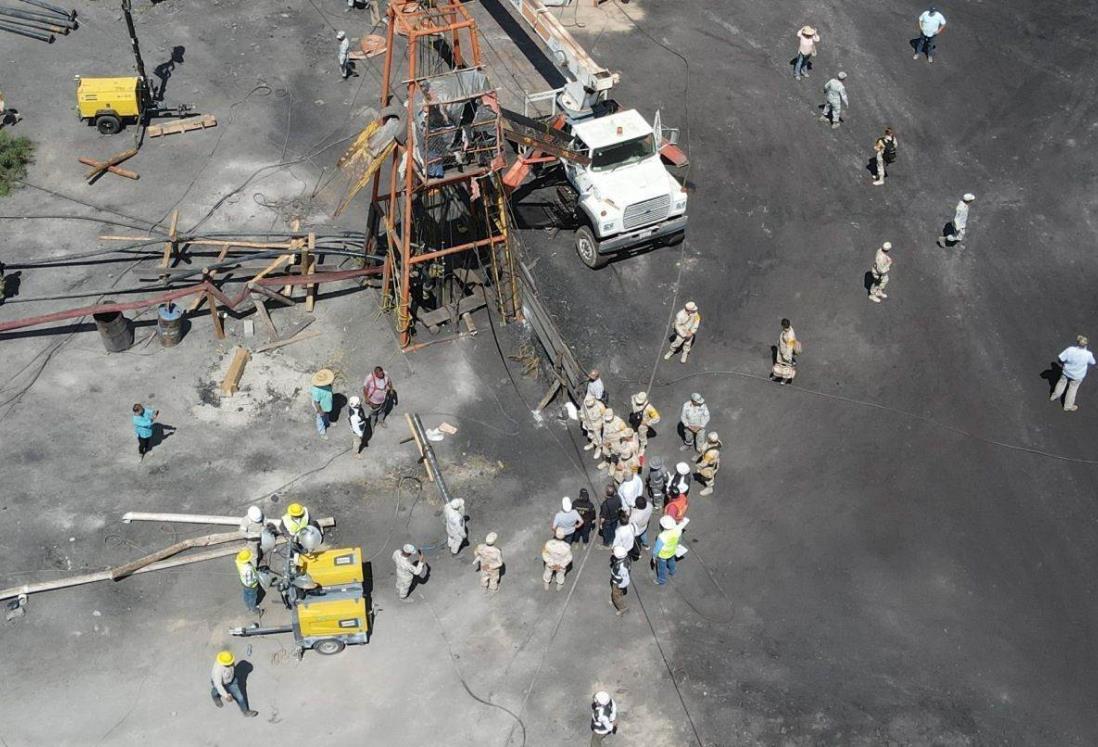 Se trabaja las 24 horas en labores de bombeo para rescatar a mineros: autoridades