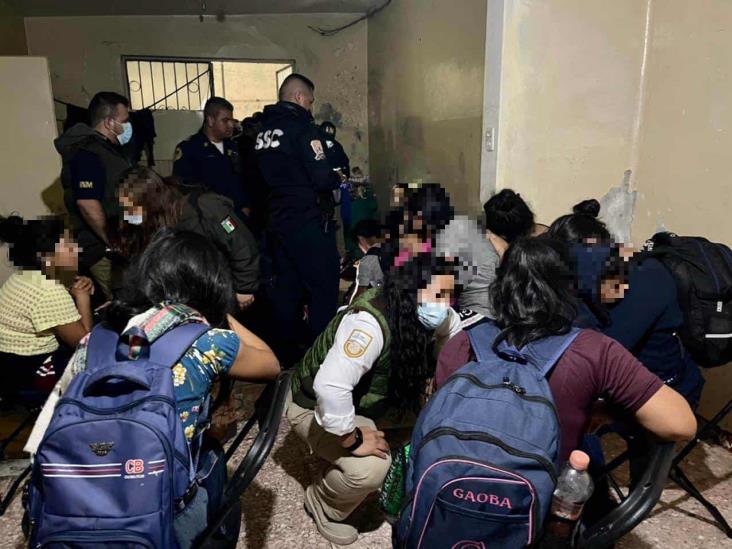 Autoridades recatan a 22 migrantes secuestrados en la CDMX