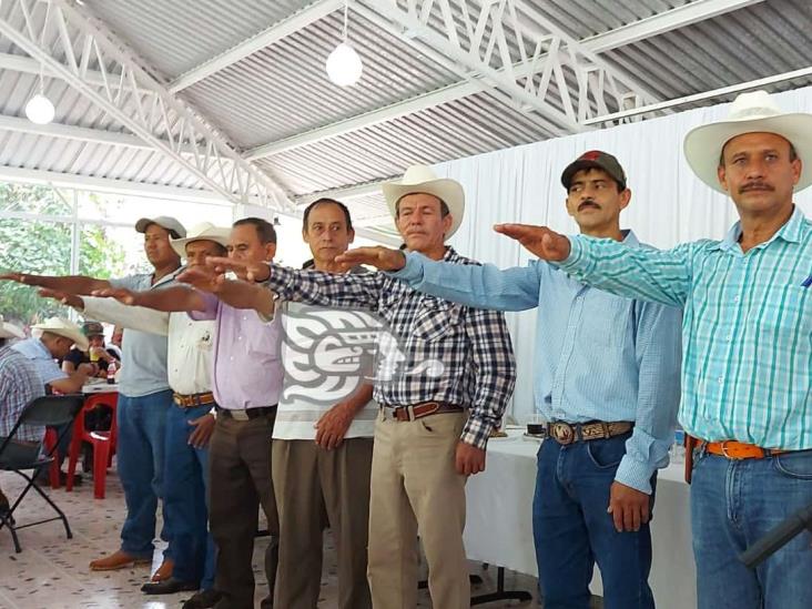 En Misantla, toma protesta comité de la ganadera Renacimiento