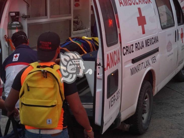 Tres heridos graves por accidentes en moto en Minatitlán