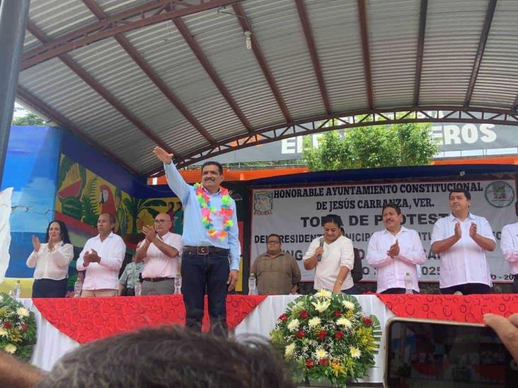 (+Video) Pasiano Rueda toma protesta como alcalde de Jesús Carranza
