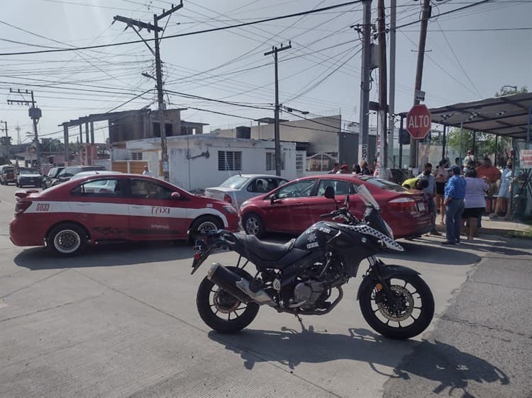 Se registra aparatoso accidente en la colonia Ruiz Cortines en Veracruz