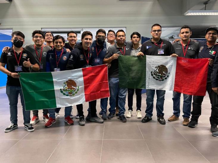 Estudiantes del Tec de Poza Rica triunfan en competencia realizada en Perú