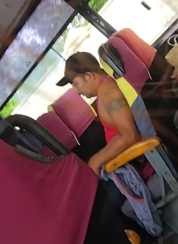 Joven denuncia acoso en camión de transporte en Boca del Río