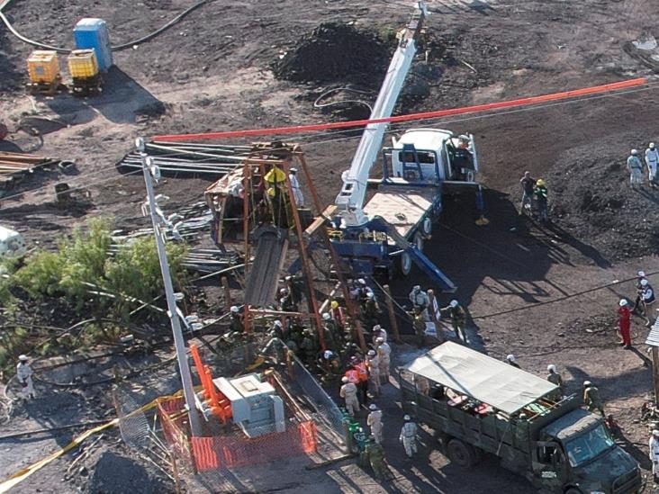 Mineros atrapados en Coahuila están dispersos tras impacto de agua; continúa rescate
