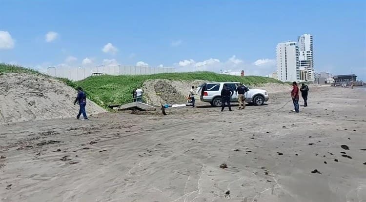 Hallan a mujer sin vida en playa de Boca del Río; no ha sido identificada
