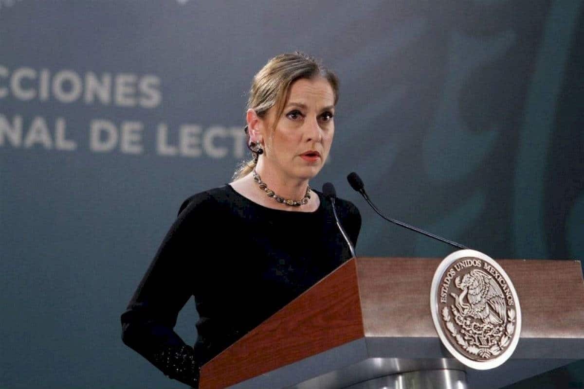 Beatriz Gutiérrez Müller no busca cargo popular, aclara AMLO