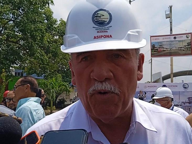 (+Video) Contratan a empresas locales para obras en el puerto de Coatzacoalcos