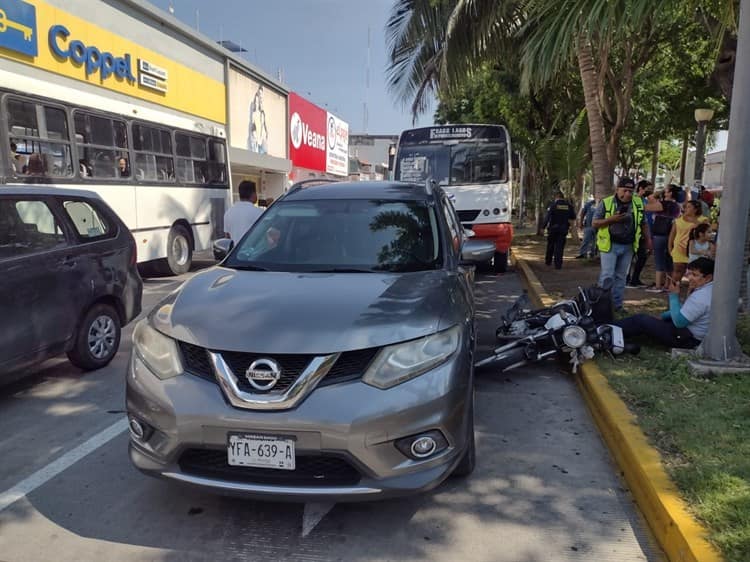 (Video) Camión de pasaje se queda sin frenos y provoca carambola en Díaz Mirón