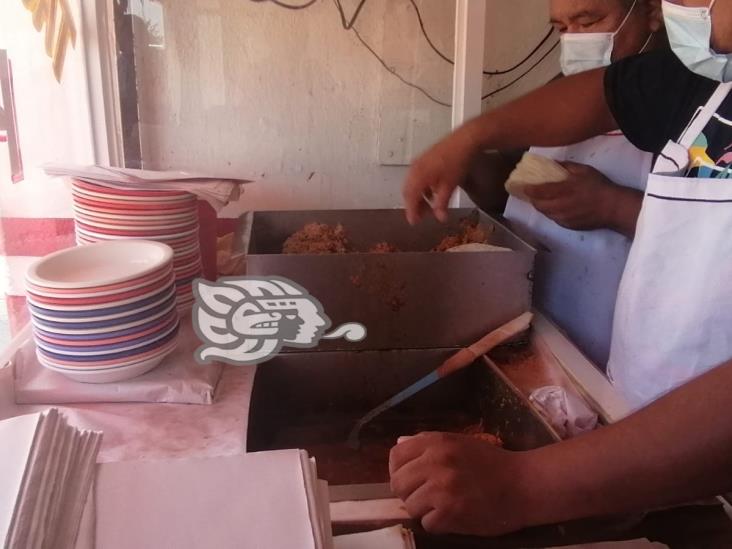 (+Video) ¡A 4 pesitos! Tradición y sabor a bajo costo en taquería “Los Yucas”