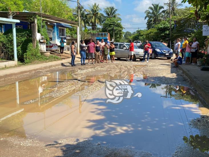 Vecinos de El Jagüey se manifestaron por mal estado de camino