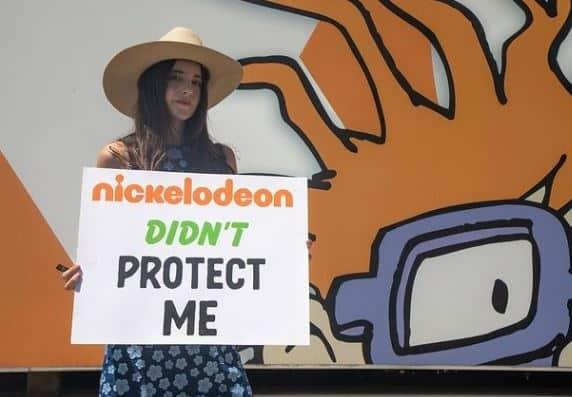 Protesta actriz de Zoey 101 contra Nickelodeon por abusos