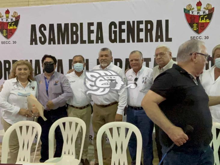Petroleros jubilados de Poza Rica podrían demandar por mal manejo de post mortem