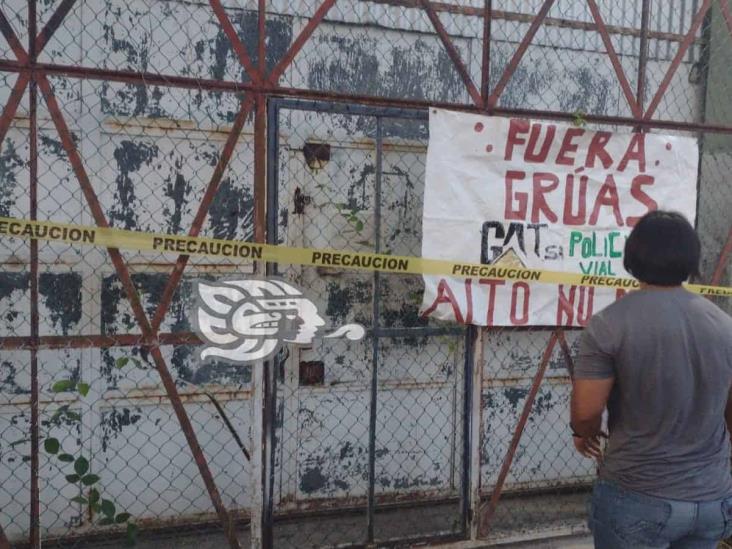 ¡Fuera grúas Gatsa! protestan contra abusos policiacas en Minatitlán