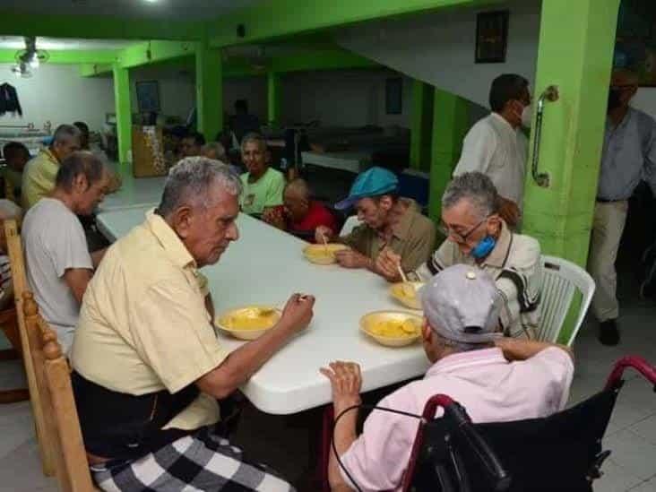 Abuelitos tendrán su cena navideña en el Asilo Cogra en Veracruz; llaman a donar insumos