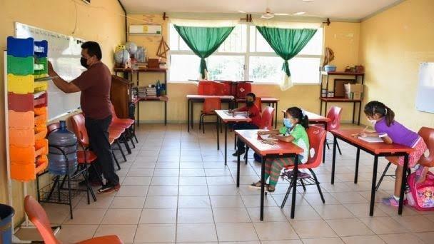 Más de 8 mil alumnos regresaron a clases presenciales en ciudad Cardel