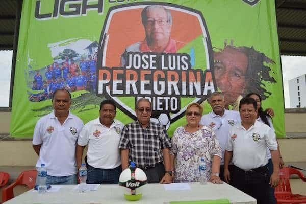 Honrado José Luis Peregrina por gran reconocimiento en la Oropeza