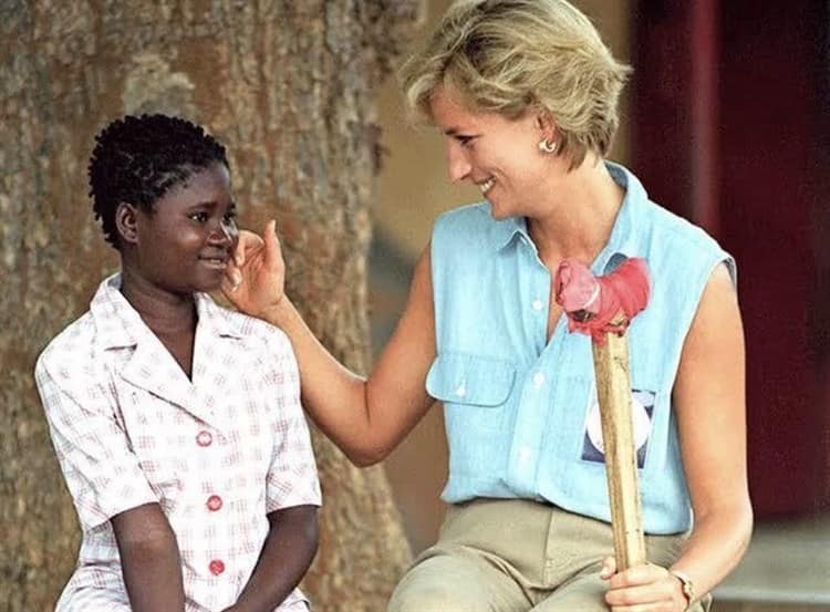Londres recuerda a Diana de Gales a 25 años de su muerte