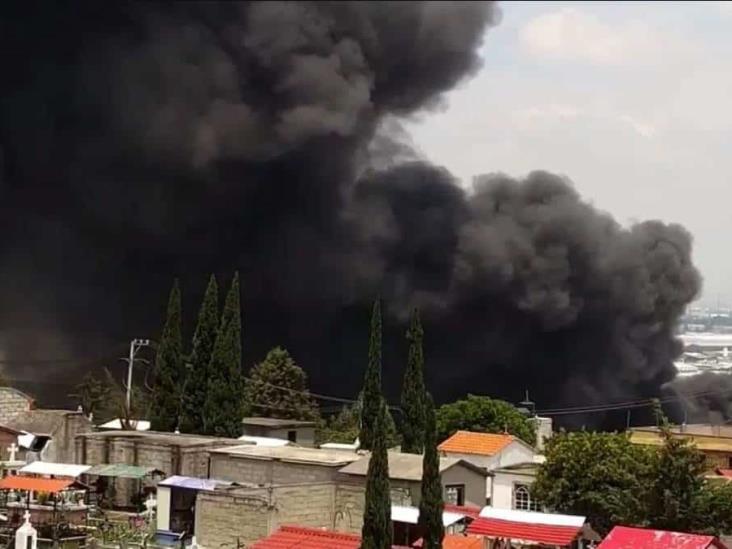 (+Video) Incendio en fábrica de Tultitlán por explosión de tanque