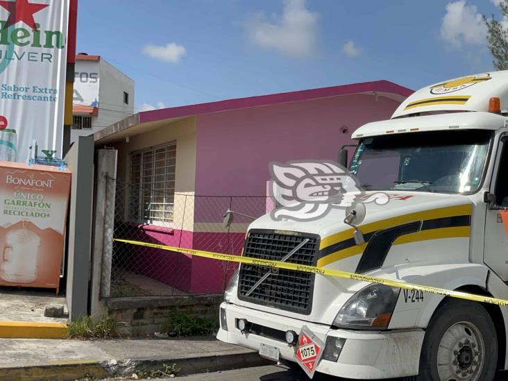 (+Video) Por fuga de gas, evacúan jardín de niños en Poza Rica