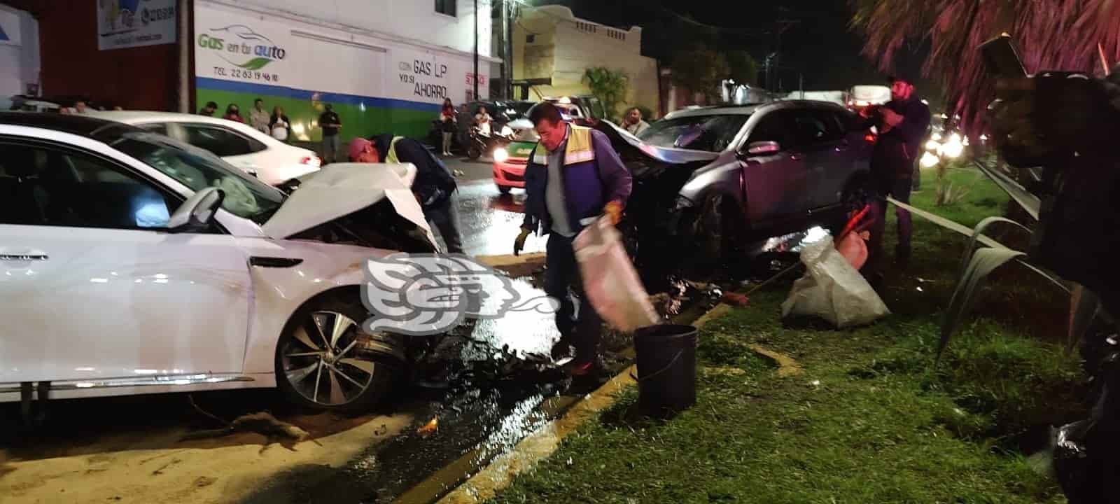 Aparatoso Choque En Bulevar Banderilla Deja 4 Heridos