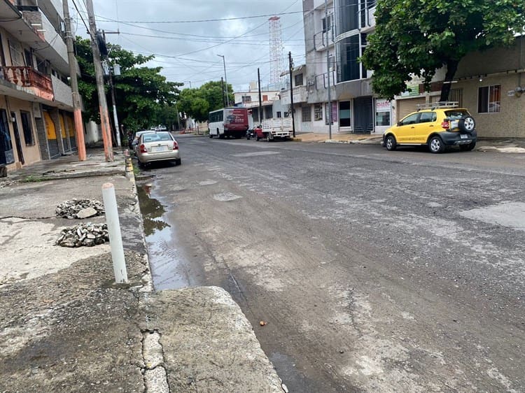 Baja niveles de agua en calles y avenidas de Veracruz