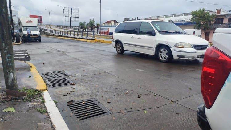 Baja niveles de agua en calles y avenidas de Veracruz