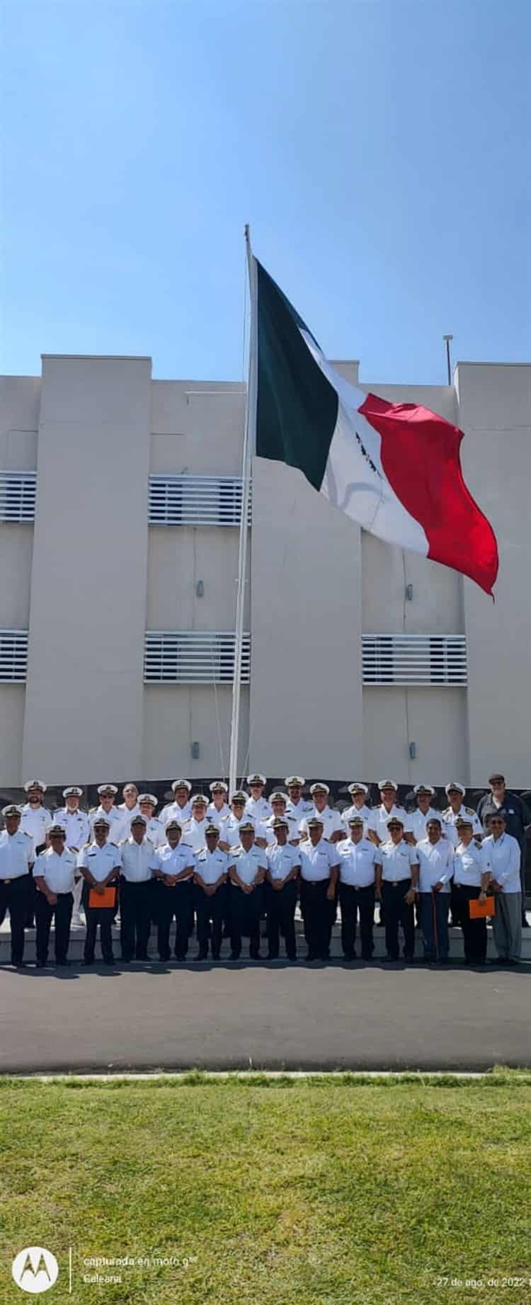 Celebran 40 años de la primera generación de cadetes del Buque “Náuticas” México