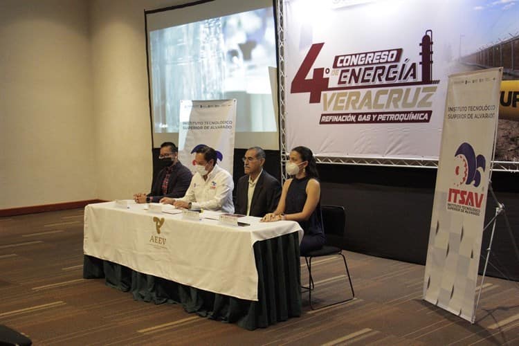 AEEV y ITSAV firman convenio para formación del alumno dentro del sector energético