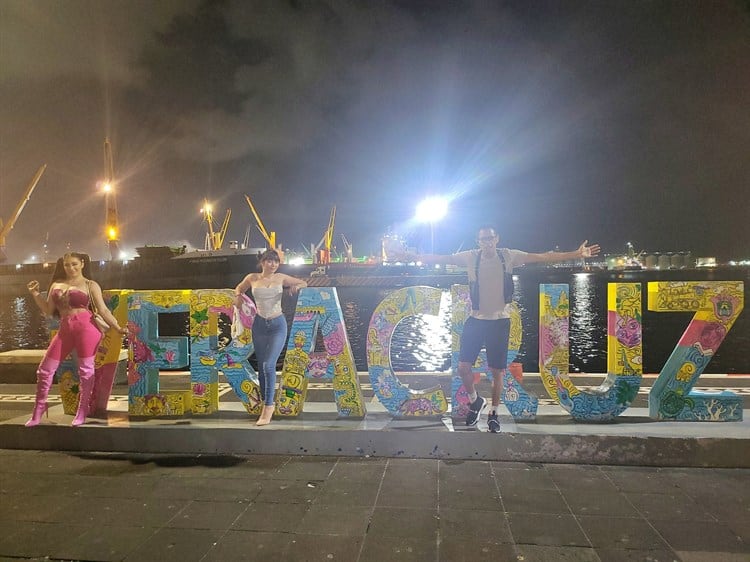 Alex Marín visitó el puerto de Veracruz