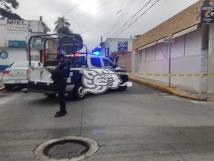 (+Video) A balazos, asesinan a sujeto dentro de barbería en Córdoba