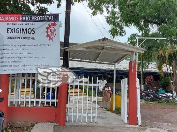 En Misantla, CBTiS 67 podría ir a huelga por tiempo indefinido